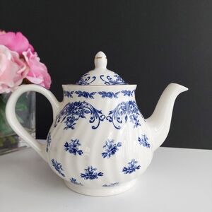 Arthur Wood Blue White Ceramic Teapot Collectible English Teapot